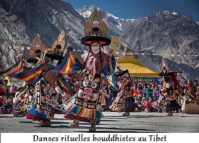danse-rituel-bouddhiste-au-tibet